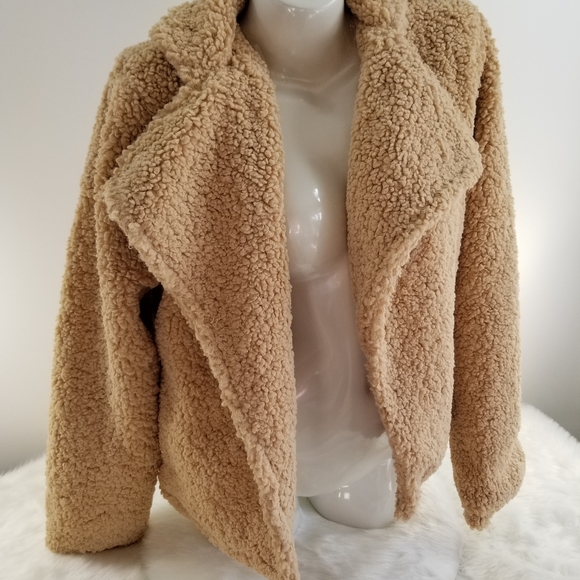 Sherpa Jacket - Picture 6 of 8